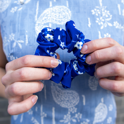 Blue QiPao Scrunchie - 勇 (Brave)
