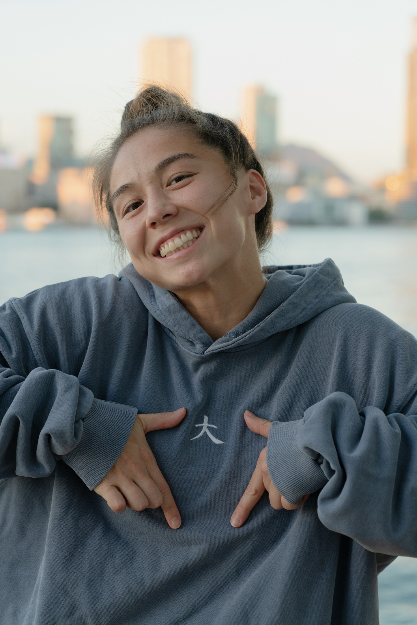 Blue 大 Hooded Sweatshirt (Pre-order from 25th Oct to 8th Nov)