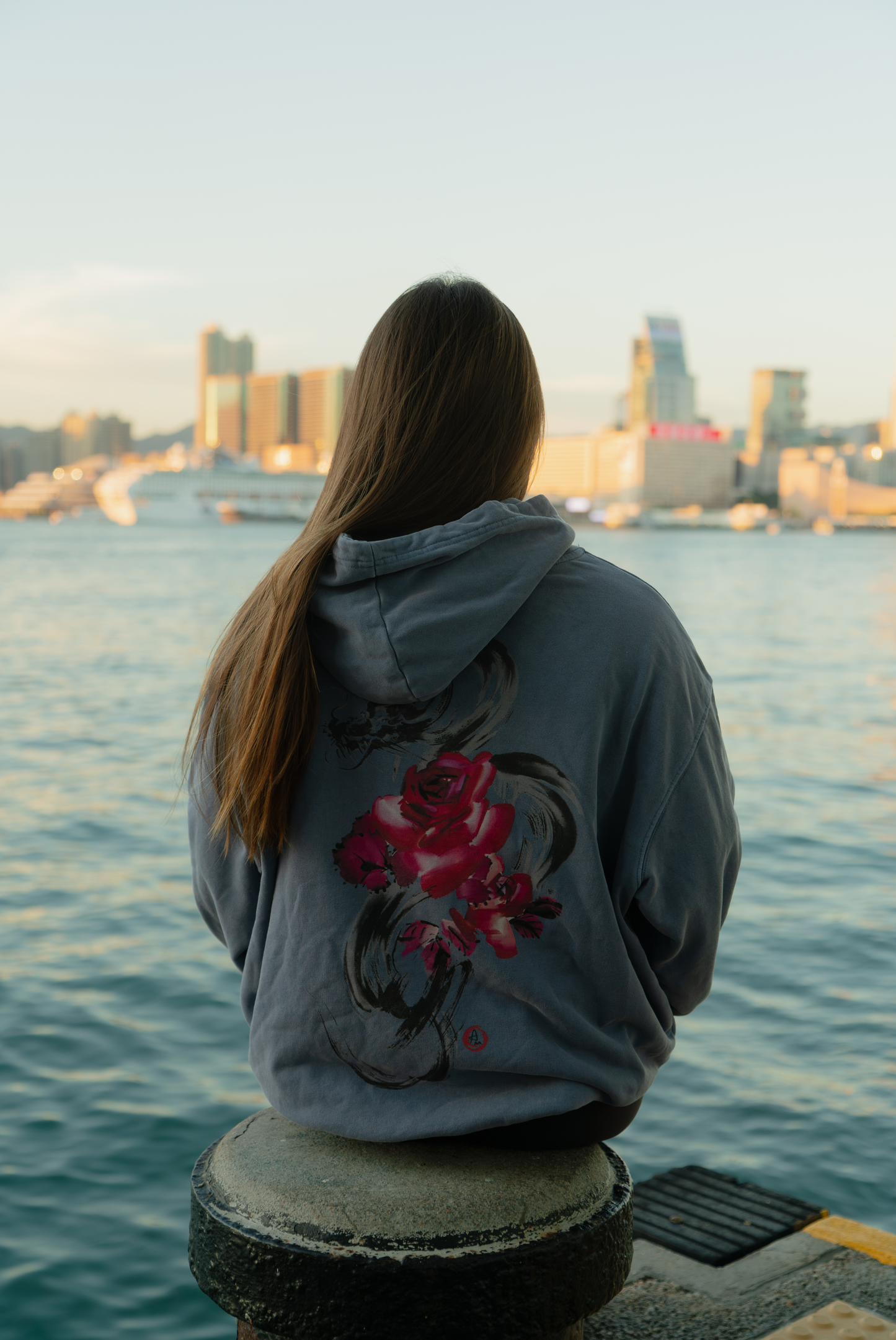 Blue 大 Hooded Sweatshirt (Pre-order from 25th Oct to 8th Nov)